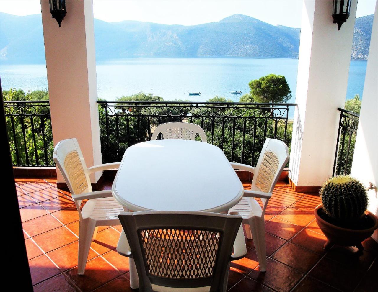 Waterfront Mediterranean Villa Skroponeria Buitenkant foto